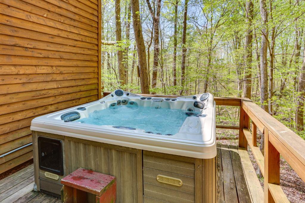 Dreamy Indiana Cabin Rental with Shared Amenities!
